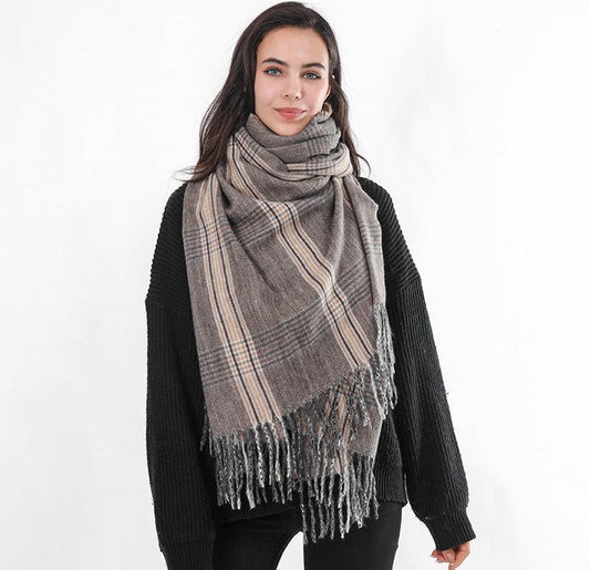 Barbed Fringe Plaid Scarf