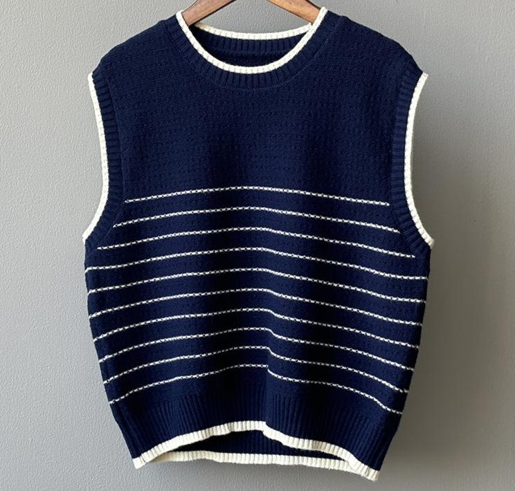 Round Neck Vest Knitted Sweater