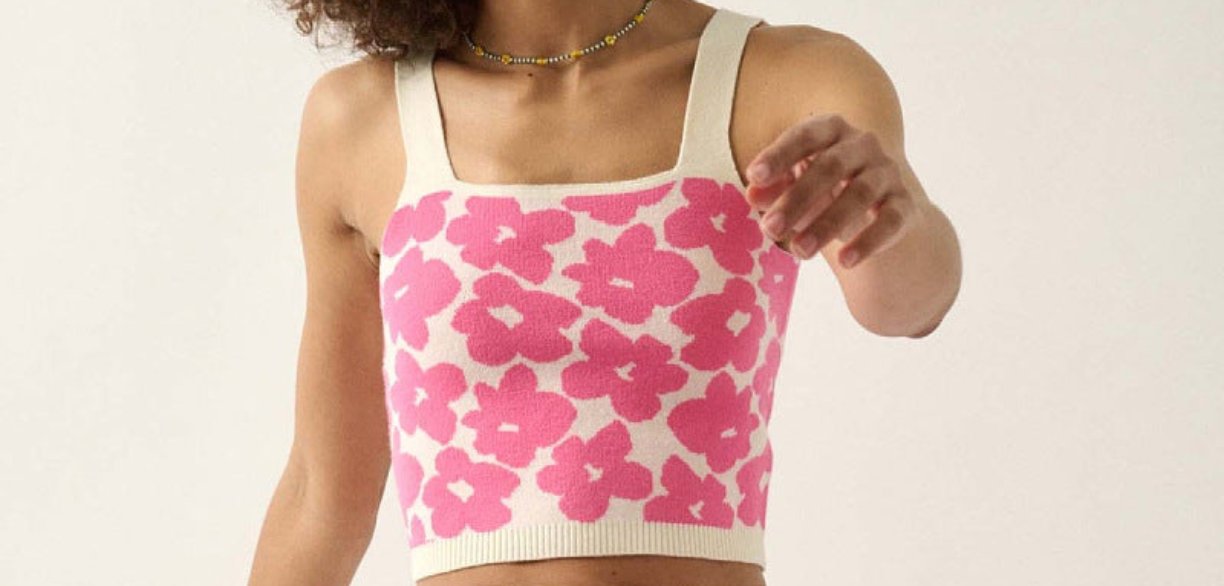 Sexy Flower Knitted Cropped Top