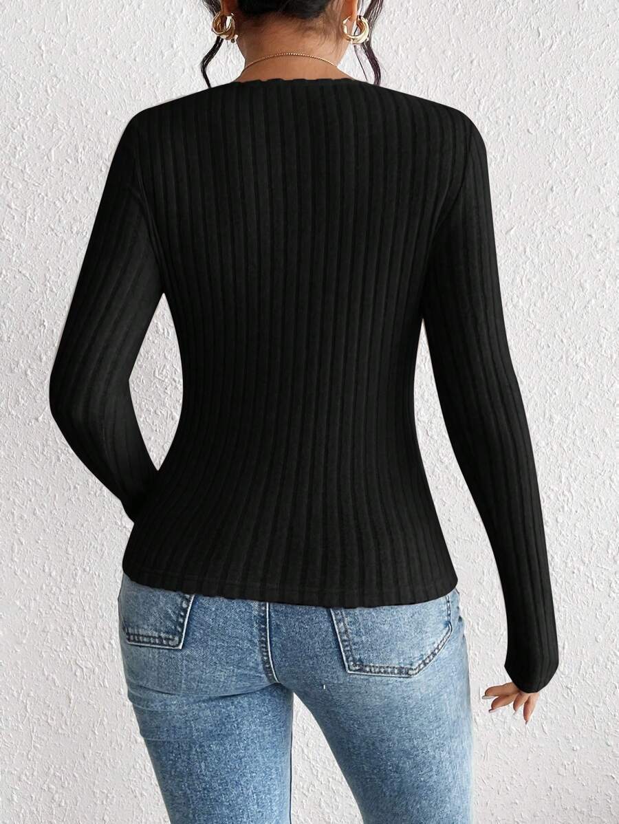 Pleated Slim Knit Long Sleeve Top