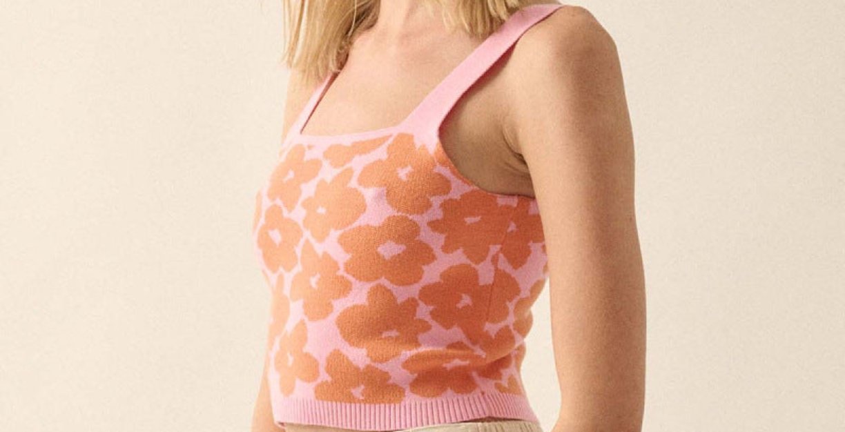 Sexy Flower Knitted Cropped Top