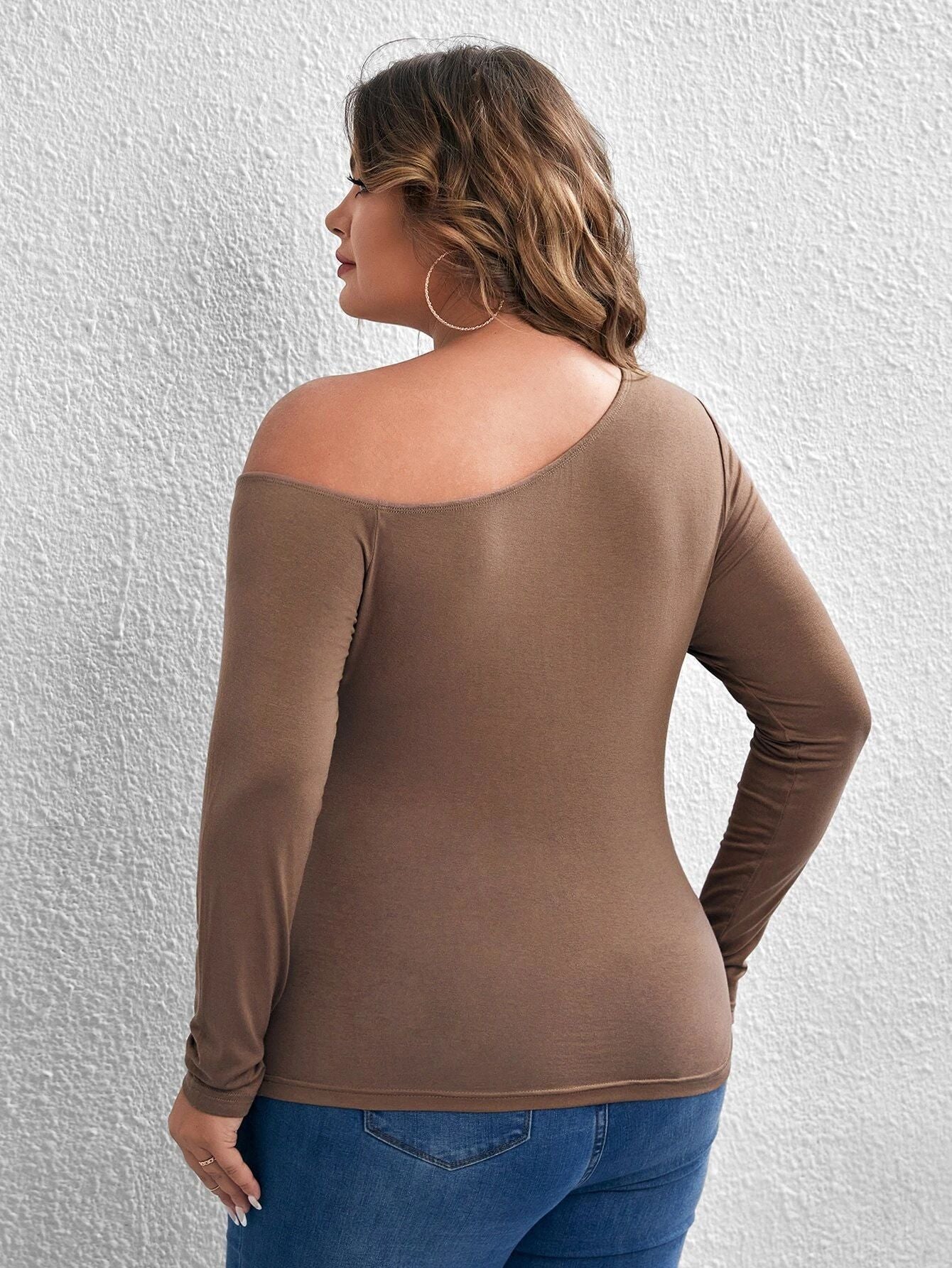 Plus Size Slim Fit Off-Shoulder Long Sleeved Top