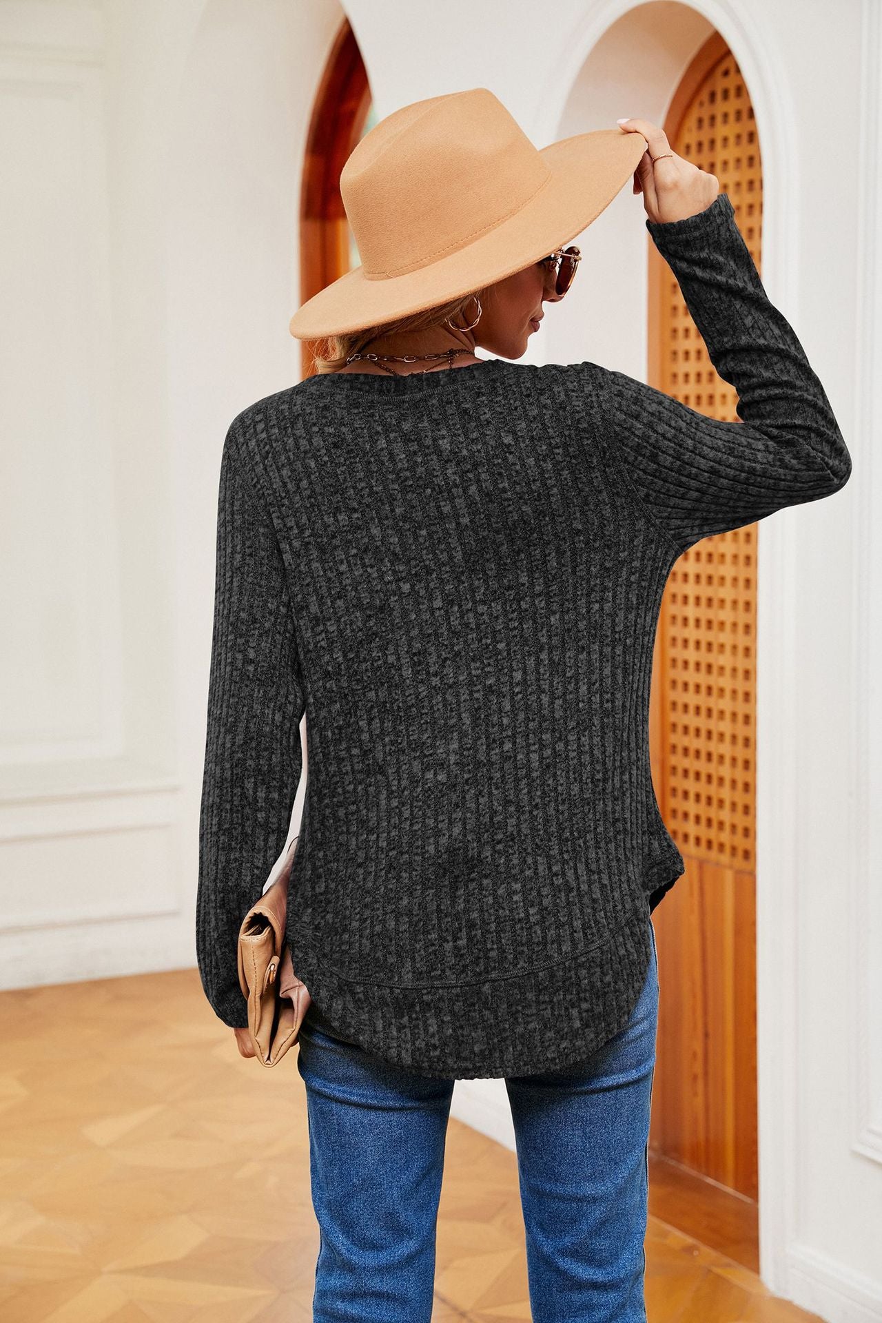 Solid Color Round Neck Loose Long Sleeve Pullover Top