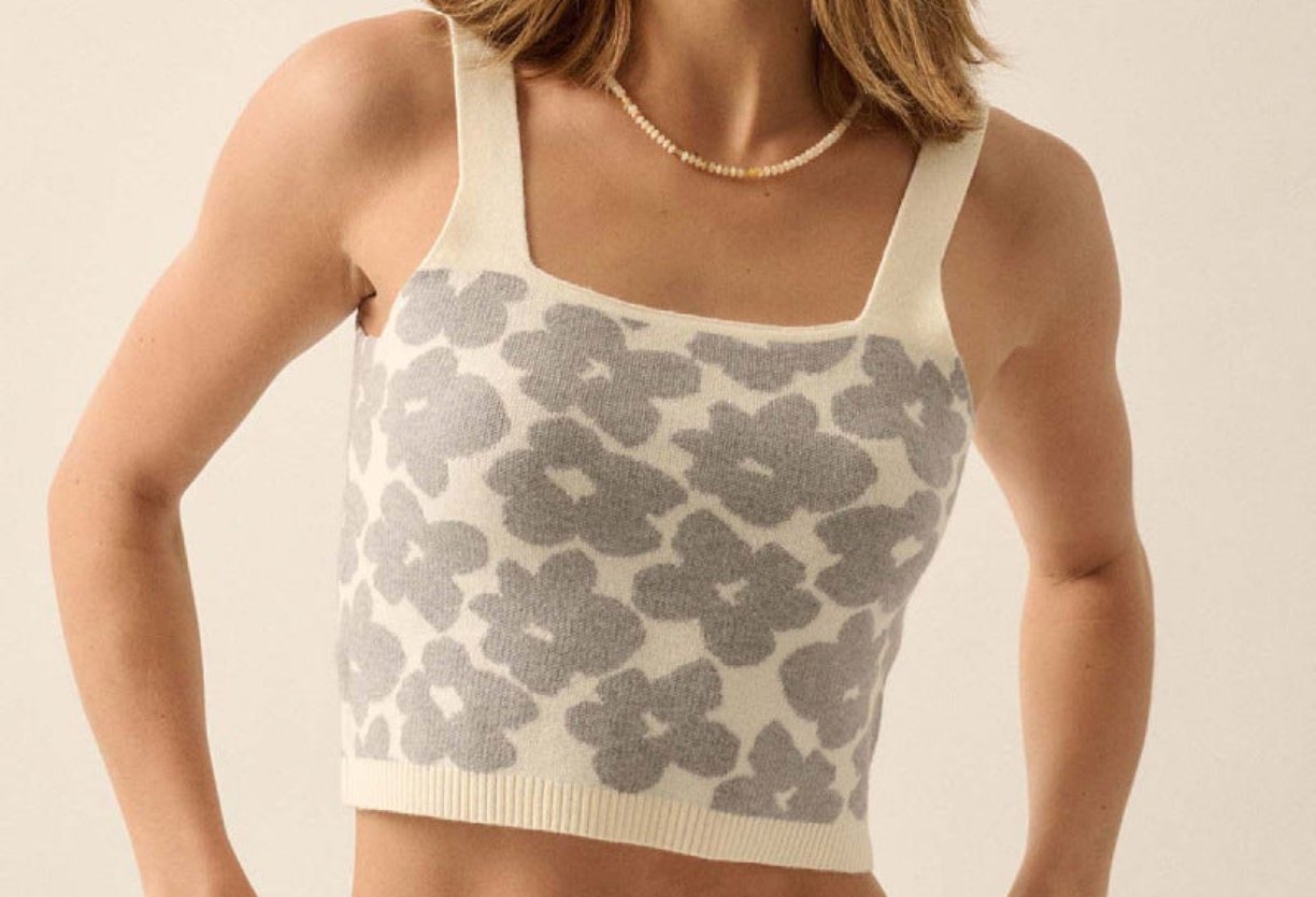 Sexy Flower Knitted Cropped Top