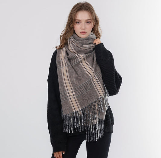 Barbed Fringe Plaid Scarf