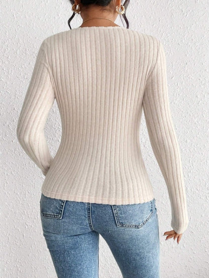 Pleated Slim Knit Long Sleeve Top