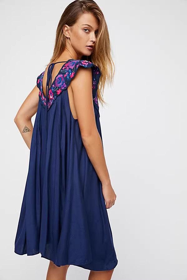 Embroidery Loose Dress - Tamra.Shop.Social